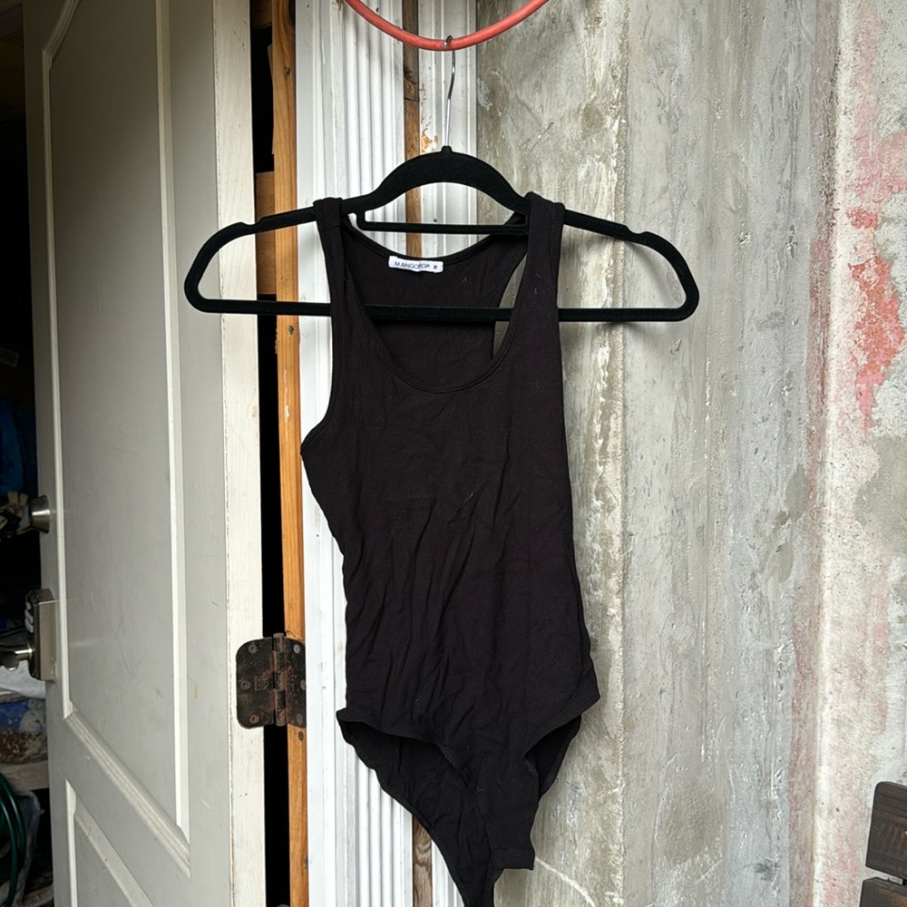 Black ribbed women’s bodysuit size medium sleeveless
